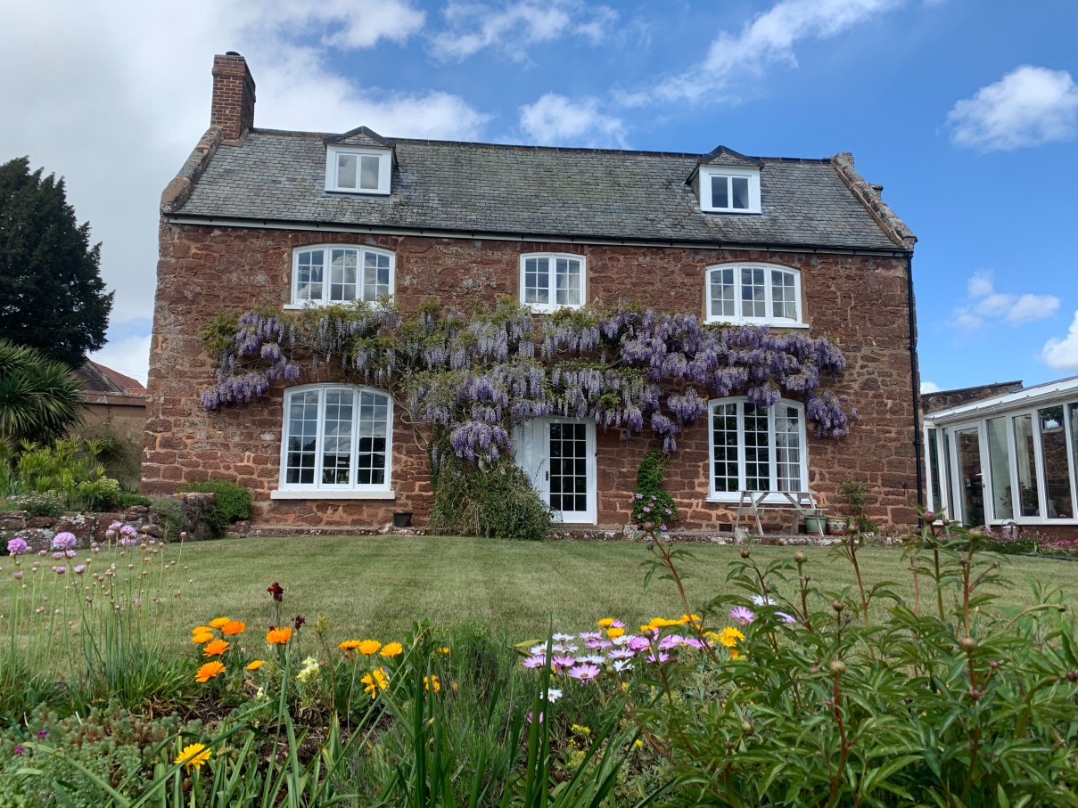 Substantial Grade II listed family residence released to Exeter